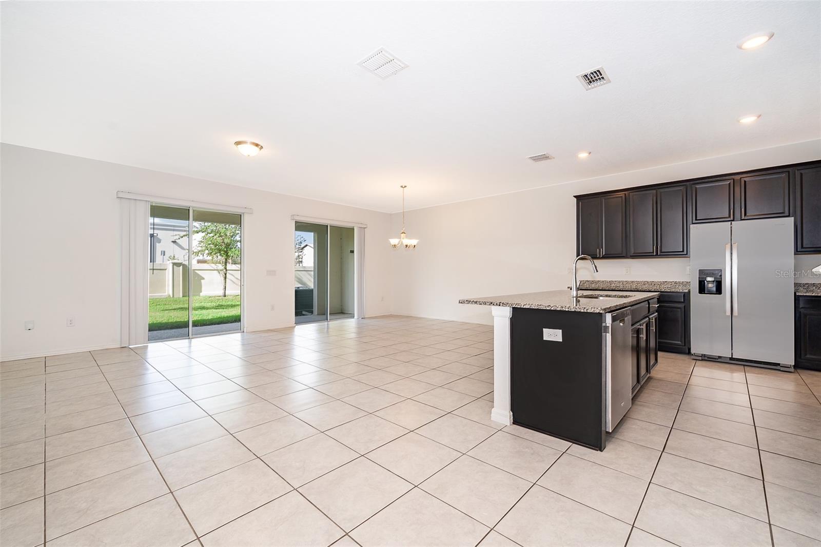 ARBORS/MDW WOODS - Residential Lease