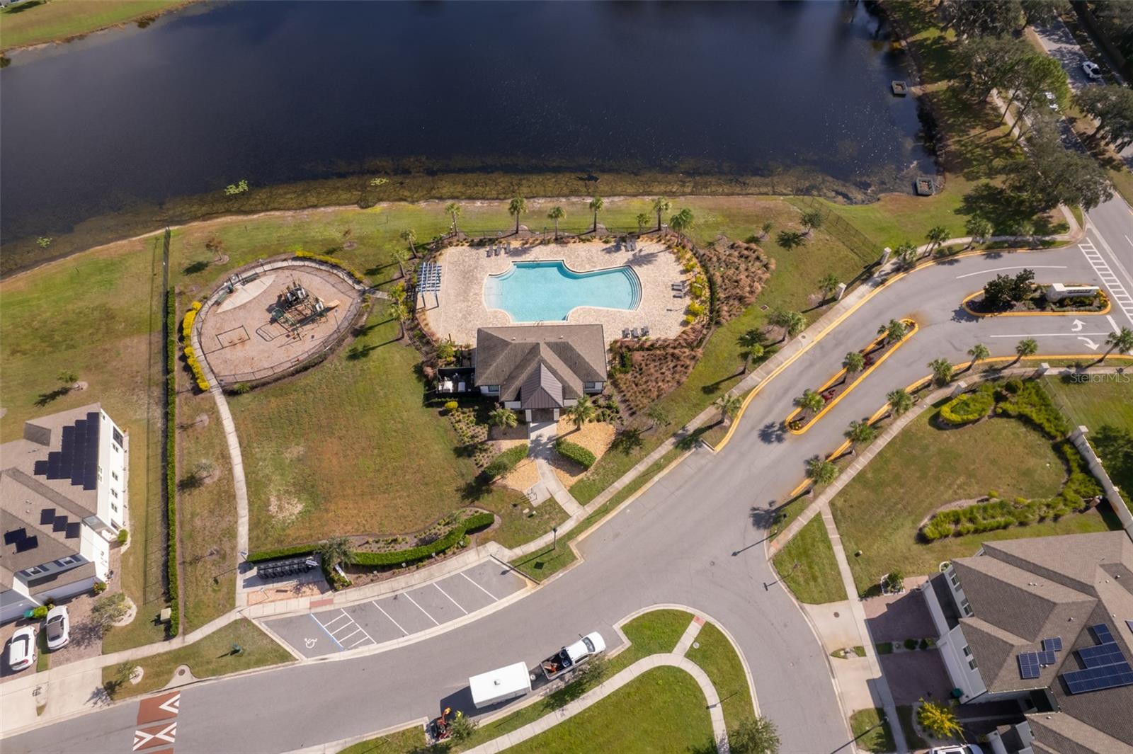 ARBORS/MDW WOODS - Residential Lease