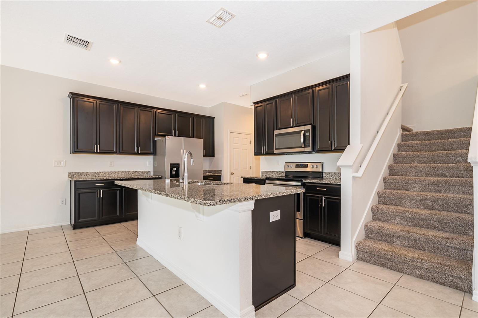 ARBORS/MDW WOODS - Residential Lease