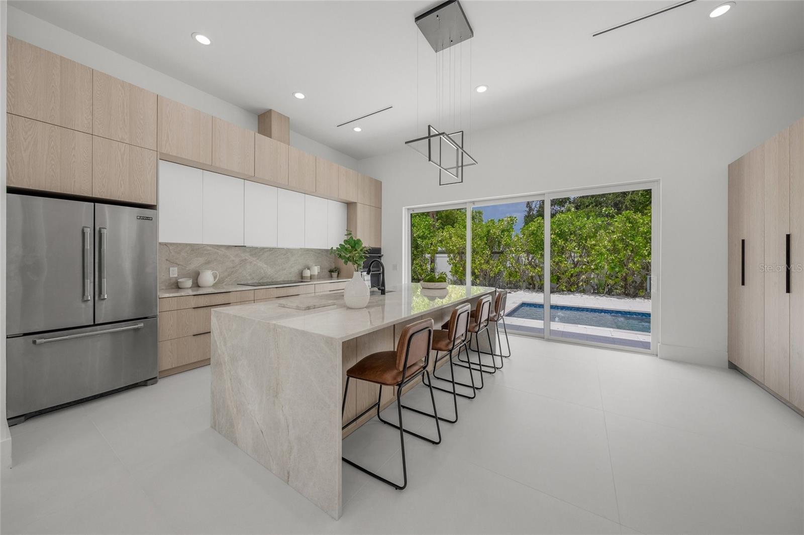 INDIAN SHORES - Residential