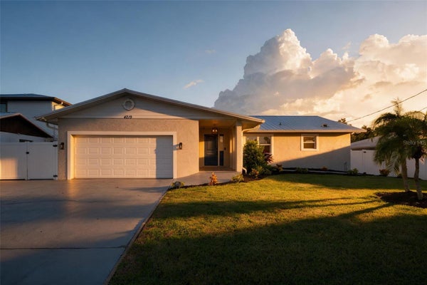 4219 2ND AVE NE, BRADENTON, FL 34208 - Image fc9a3c12cecba6cf06b9ddd3cd76e309/2598289377