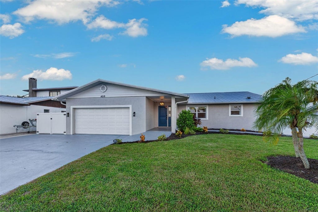 Photo of 4219 2nd Avenue NE, Bradenton, FL 34208 (MLS # A4707928)