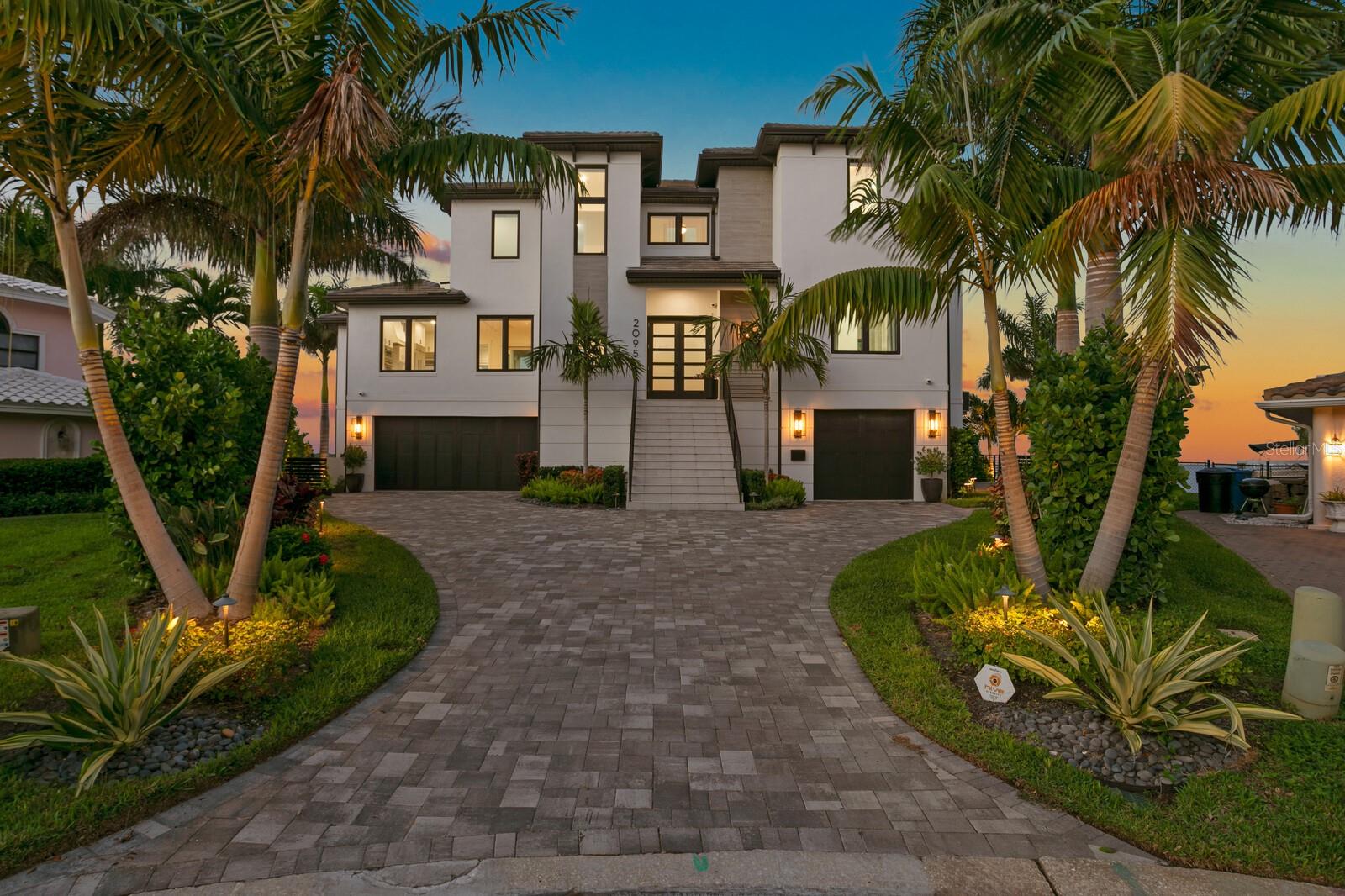 VENETIAN ISLES - Residential