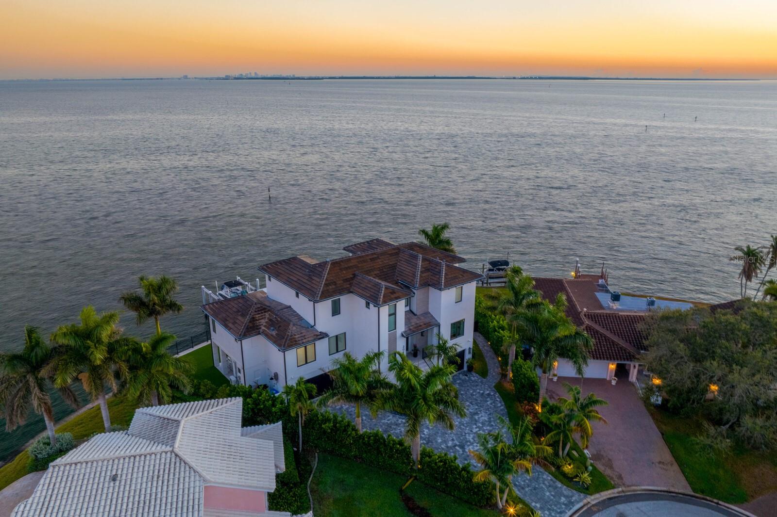 VENETIAN ISLES - Residential