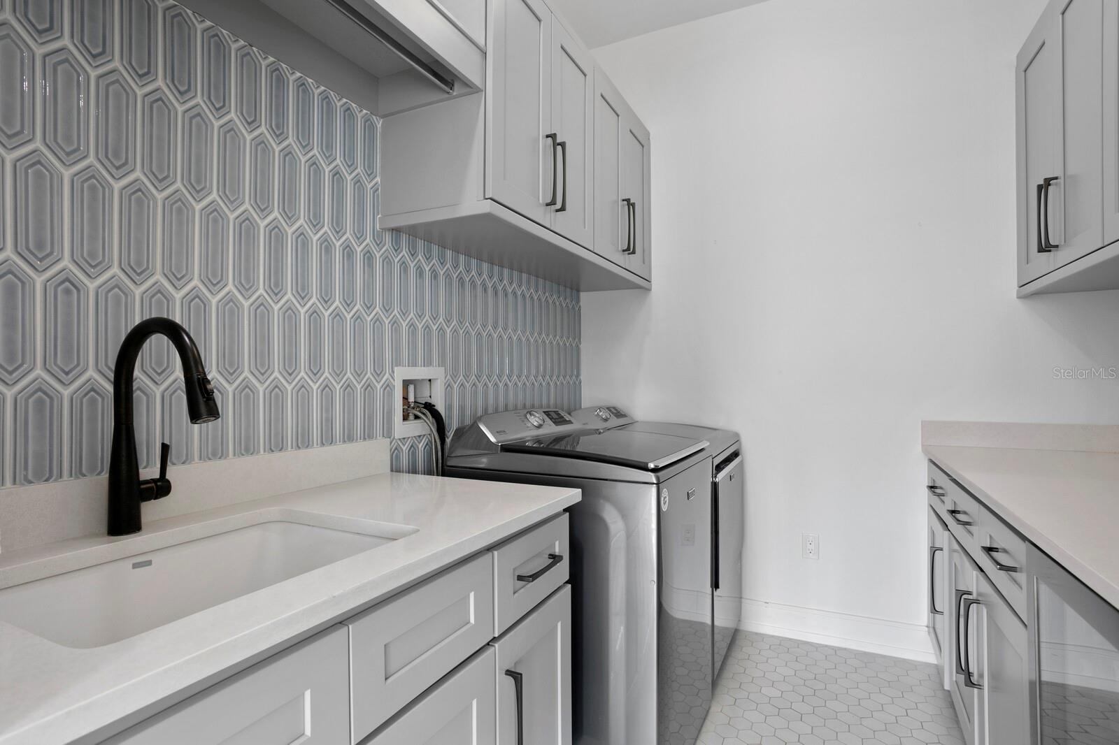 VENETIAN ISLES - Residential