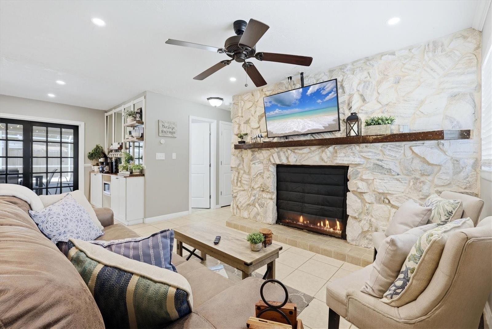 3818 BUCKEYE CIRCLE