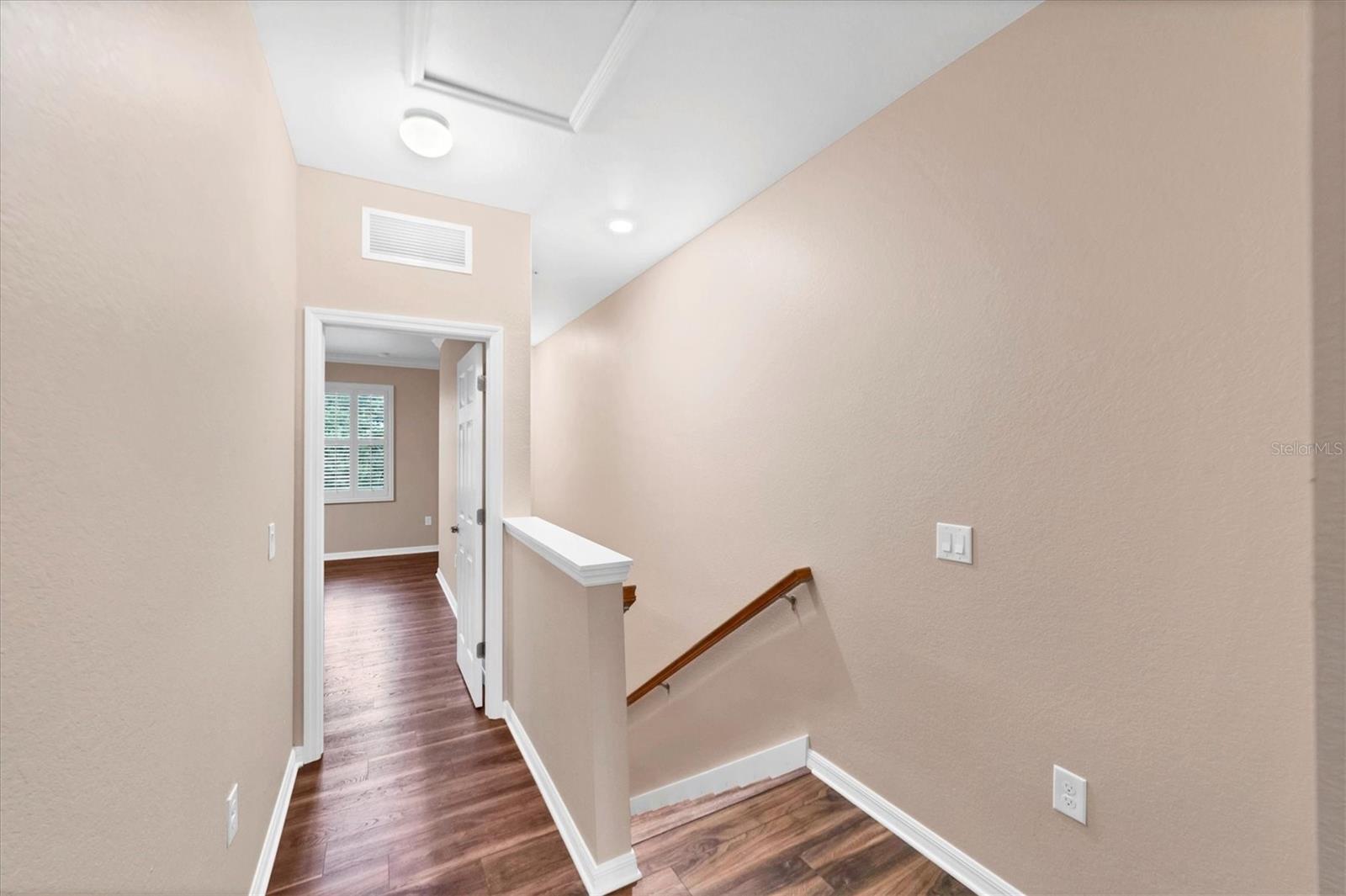 GRAN PARADISO TWNHMS 1B - Residential Lease