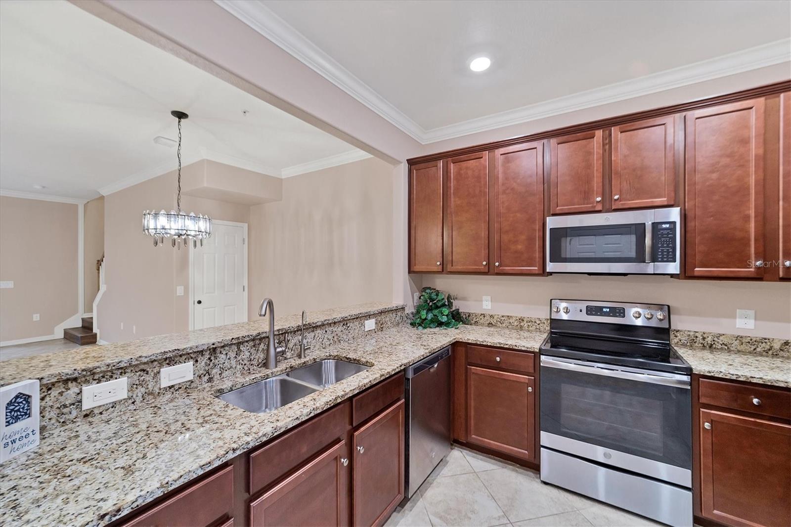 GRAN PARADISO TWNHMS 1B - Residential Lease