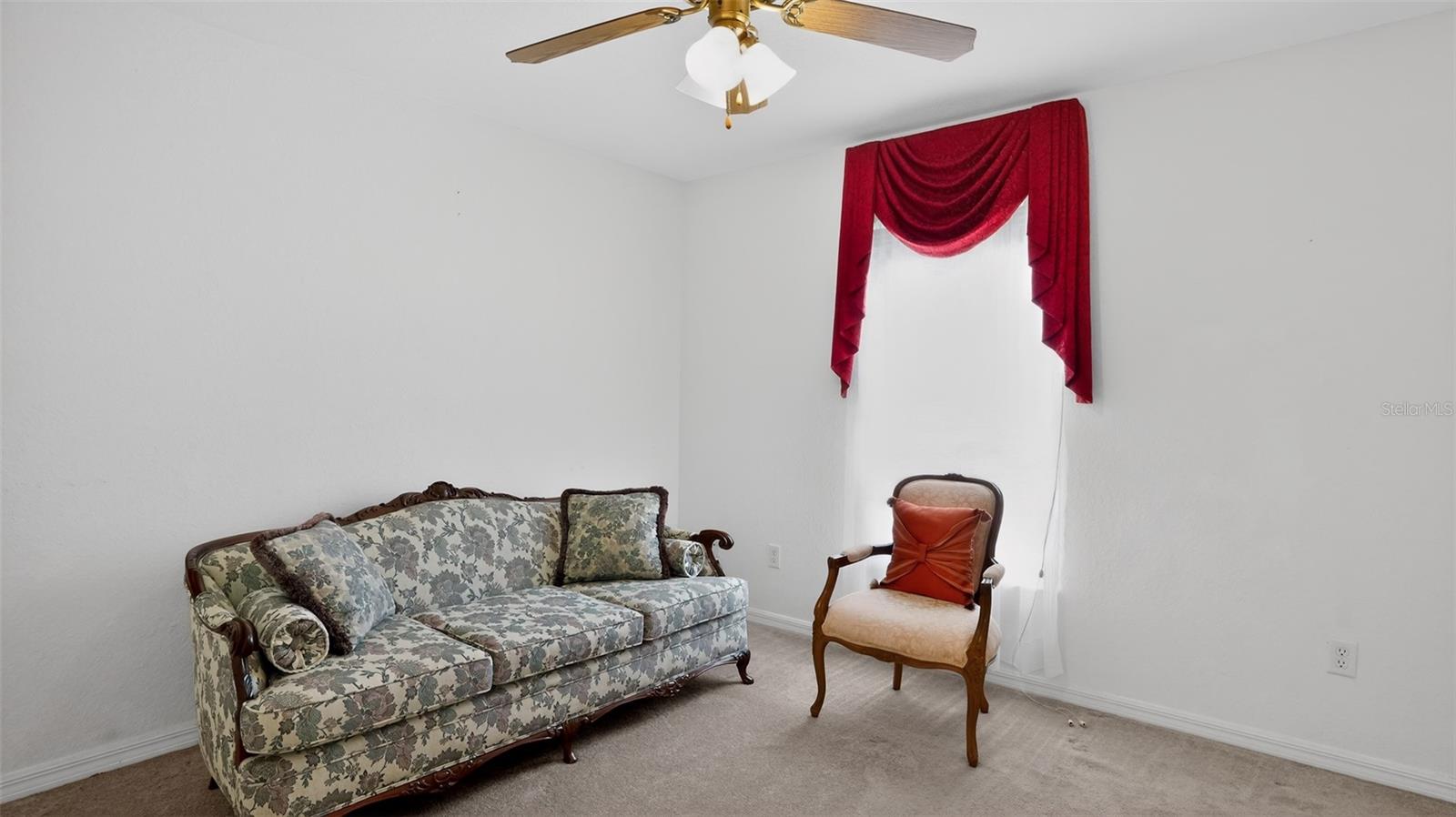 MARION OAKS - Residential