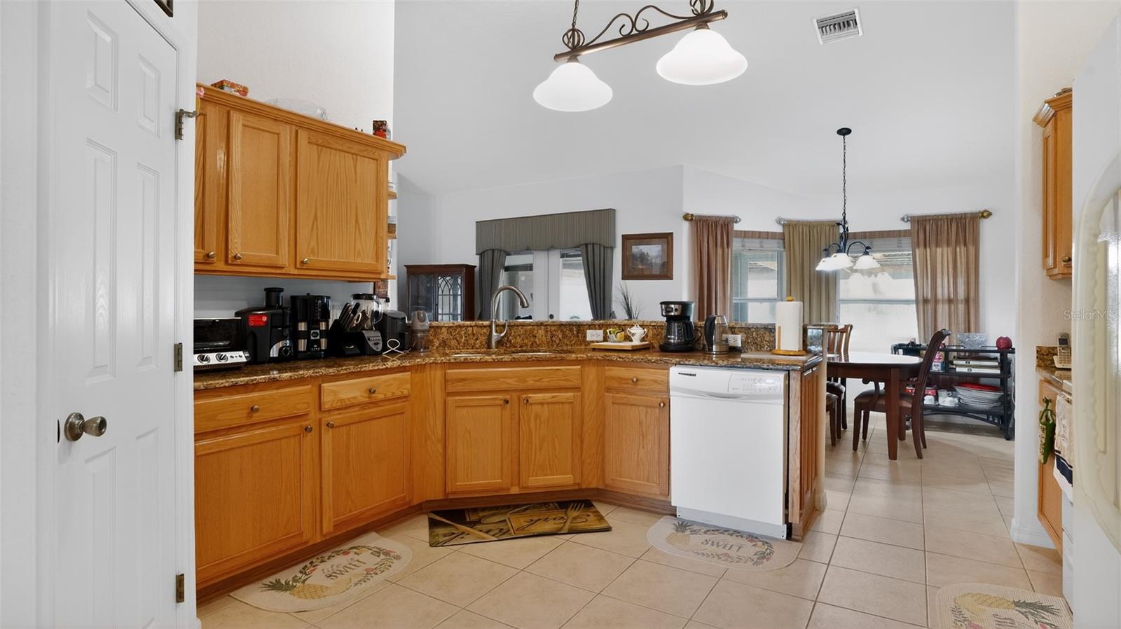 MARION OAKS - Residential