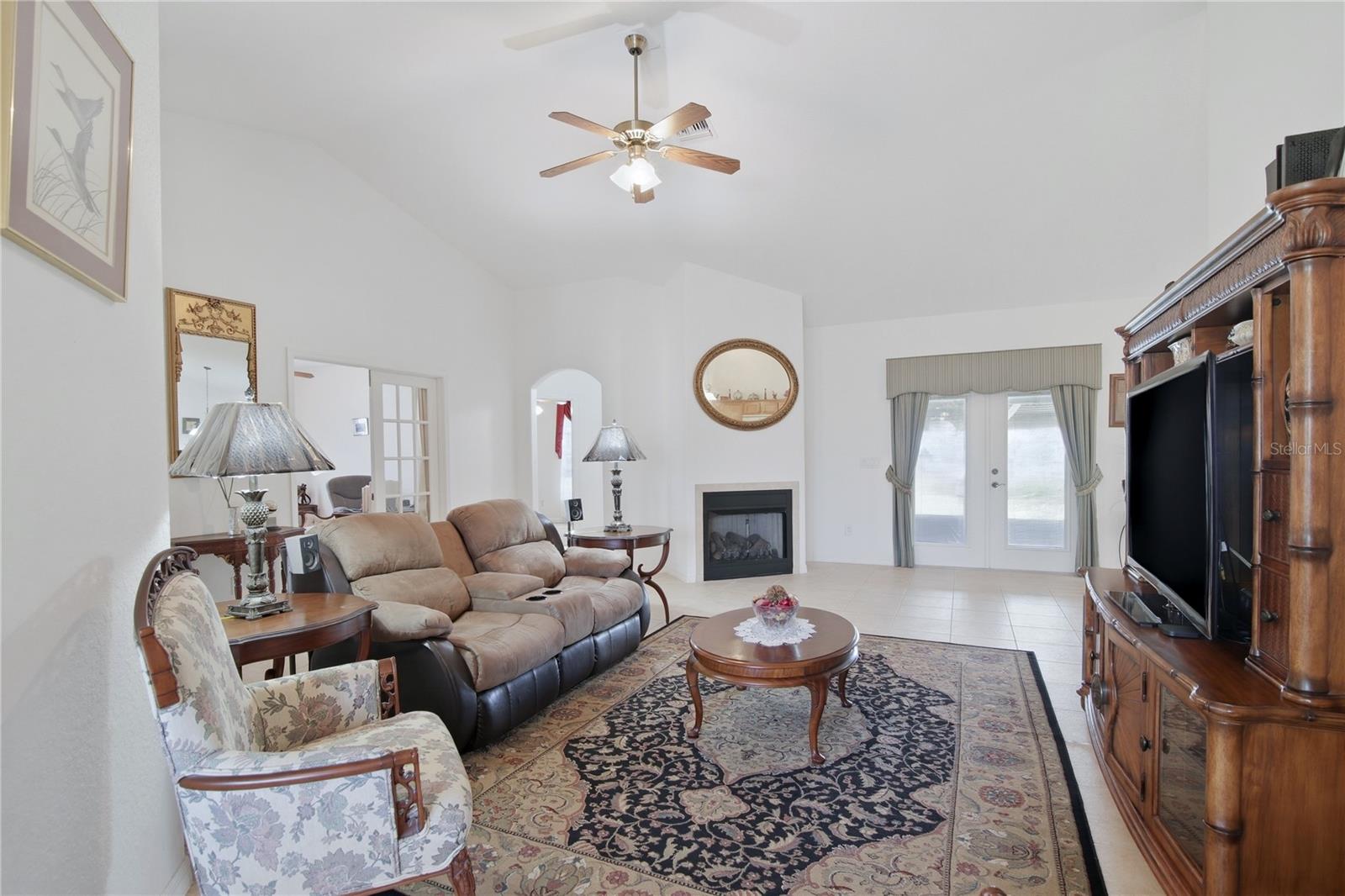 MARION OAKS - Residential