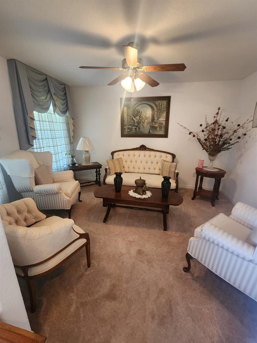 MARION OAKS - Residential
