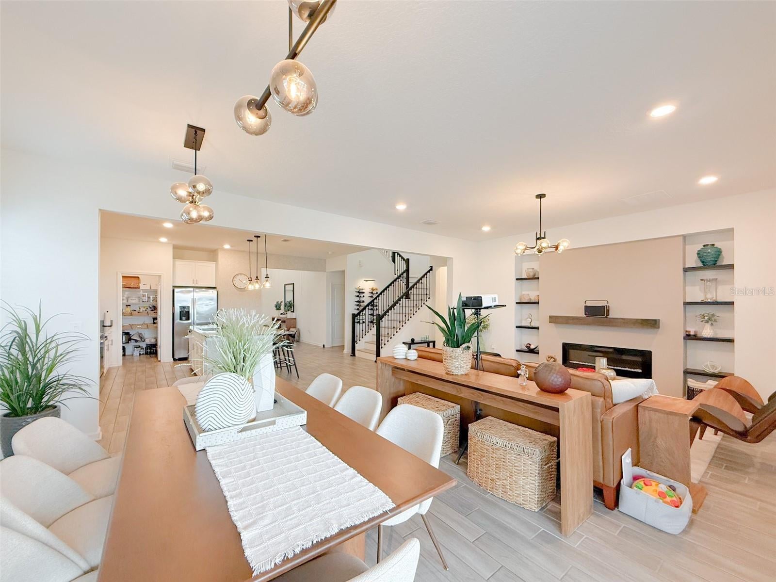 13993 TITLE WAY