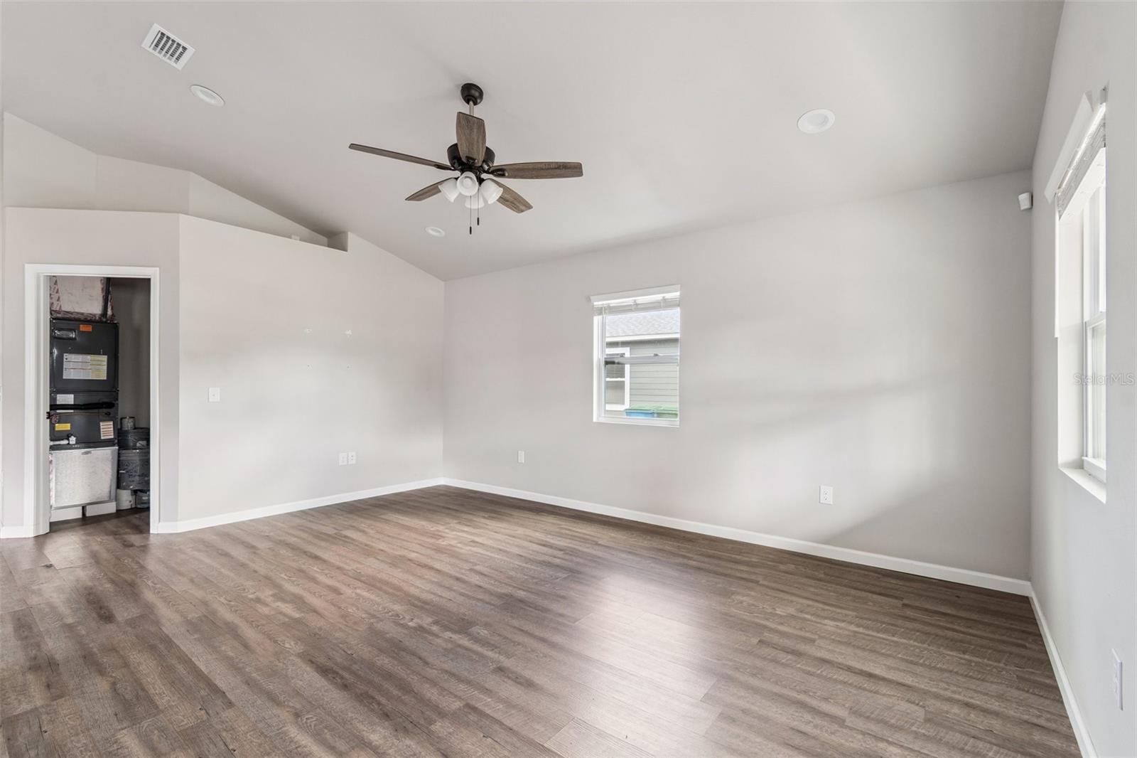 G M WHETSTONE ESTATE ADD TO H S - Residential