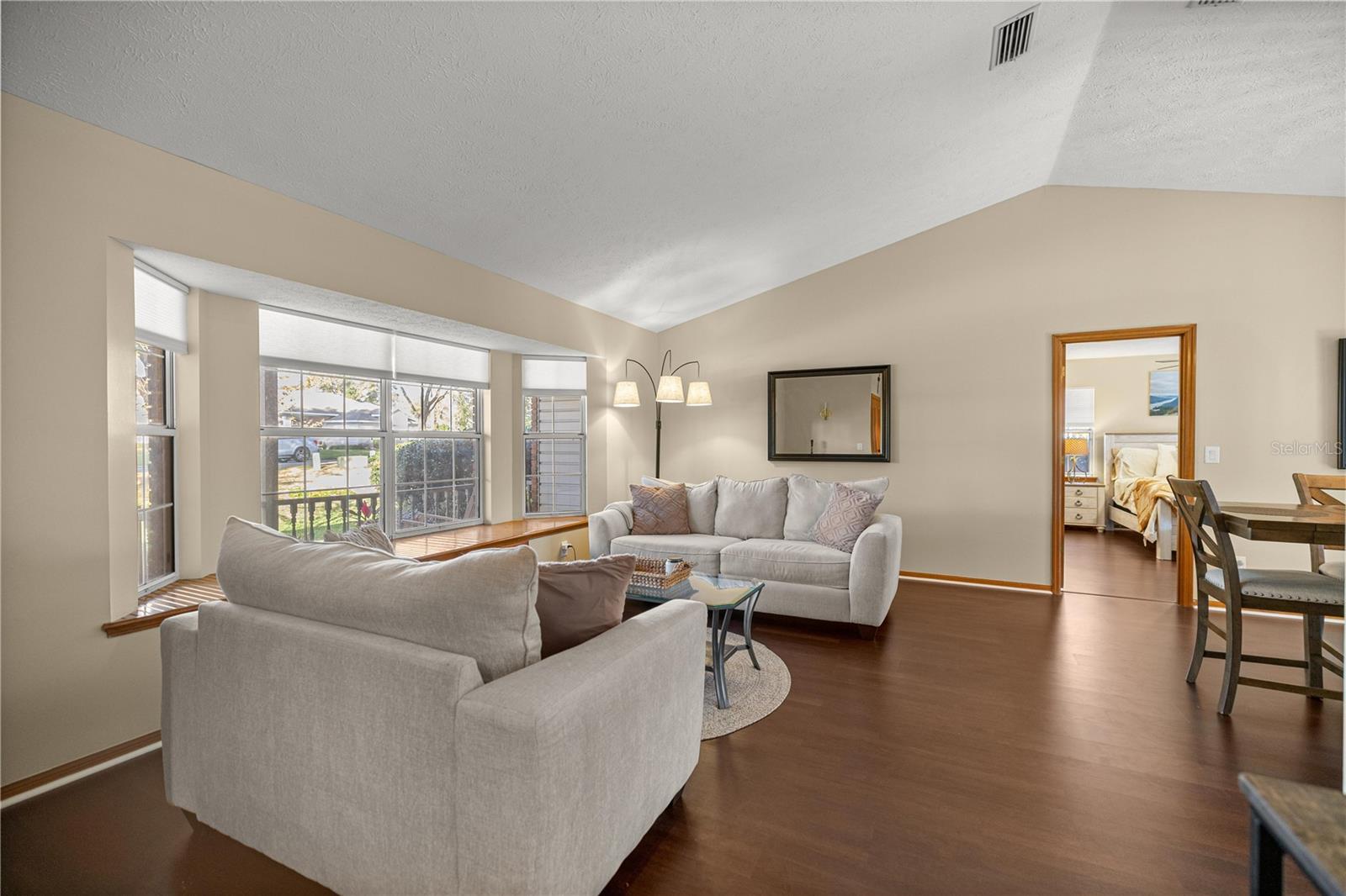 HUNTERS TRACE - Residential