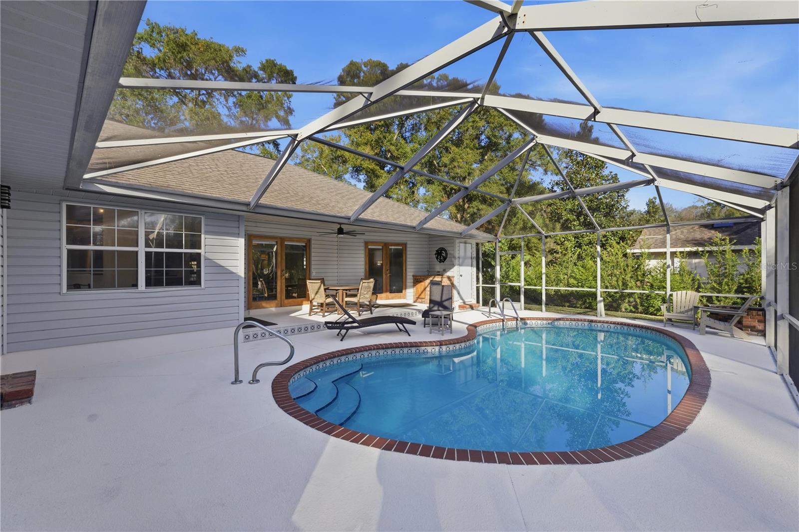 HUNTERS TRACE - Residential