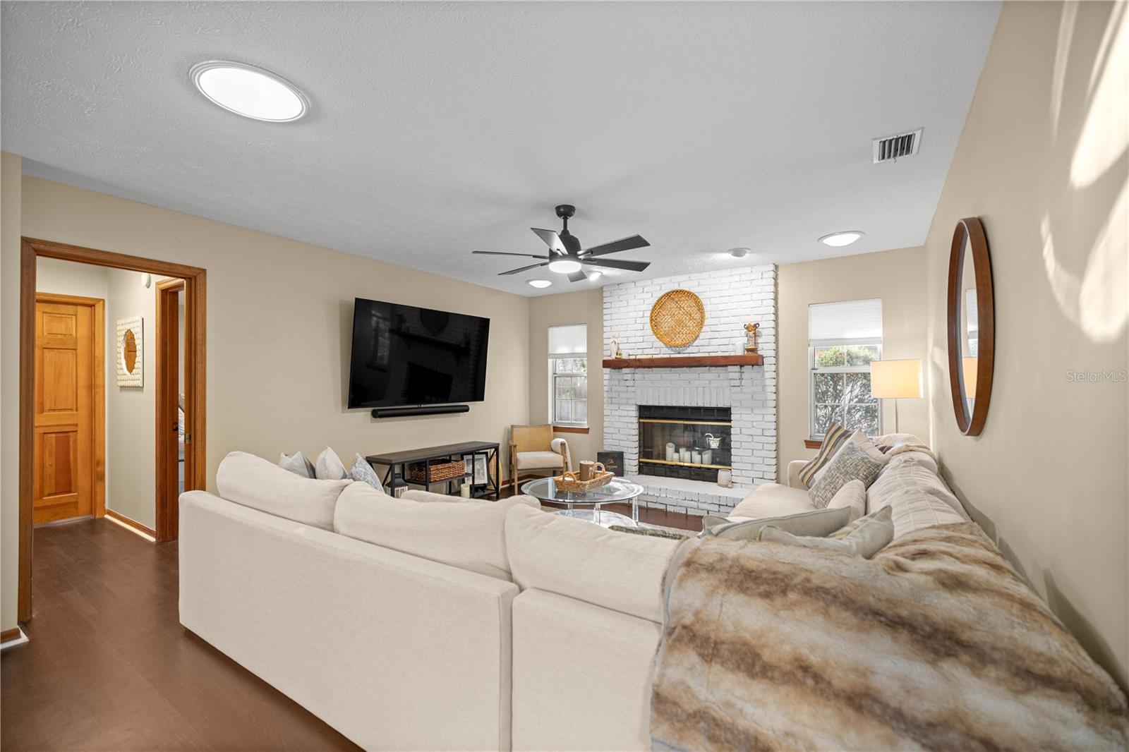 HUNTERS TRACE - Residential