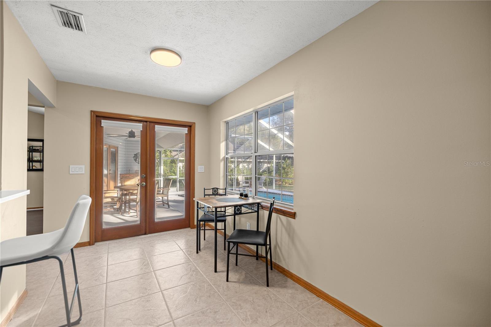 HUNTERS TRACE - Residential