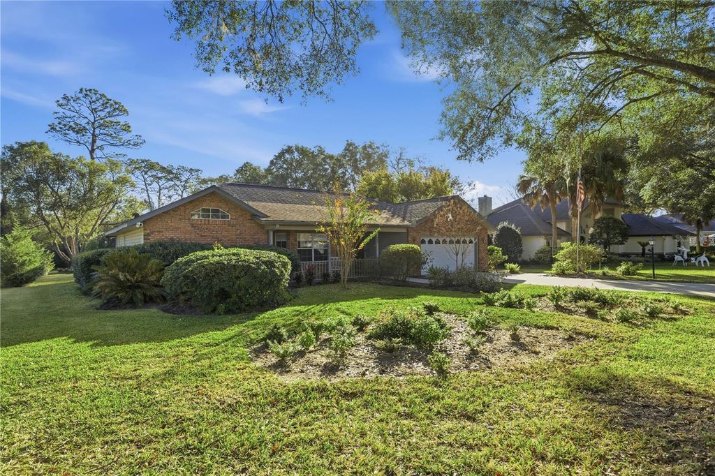 Photo of 985 NE 50th Avenue, Ocala, FL 34470 (MLS # OM715491)