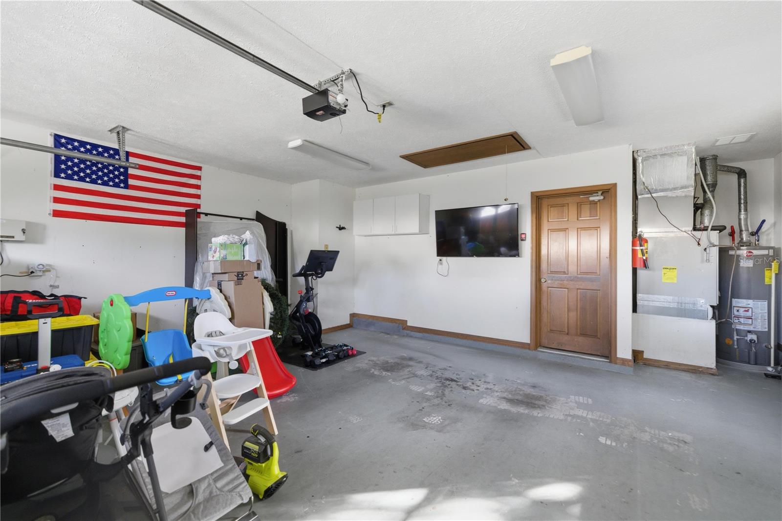 HUNTERS TRACE - Residential