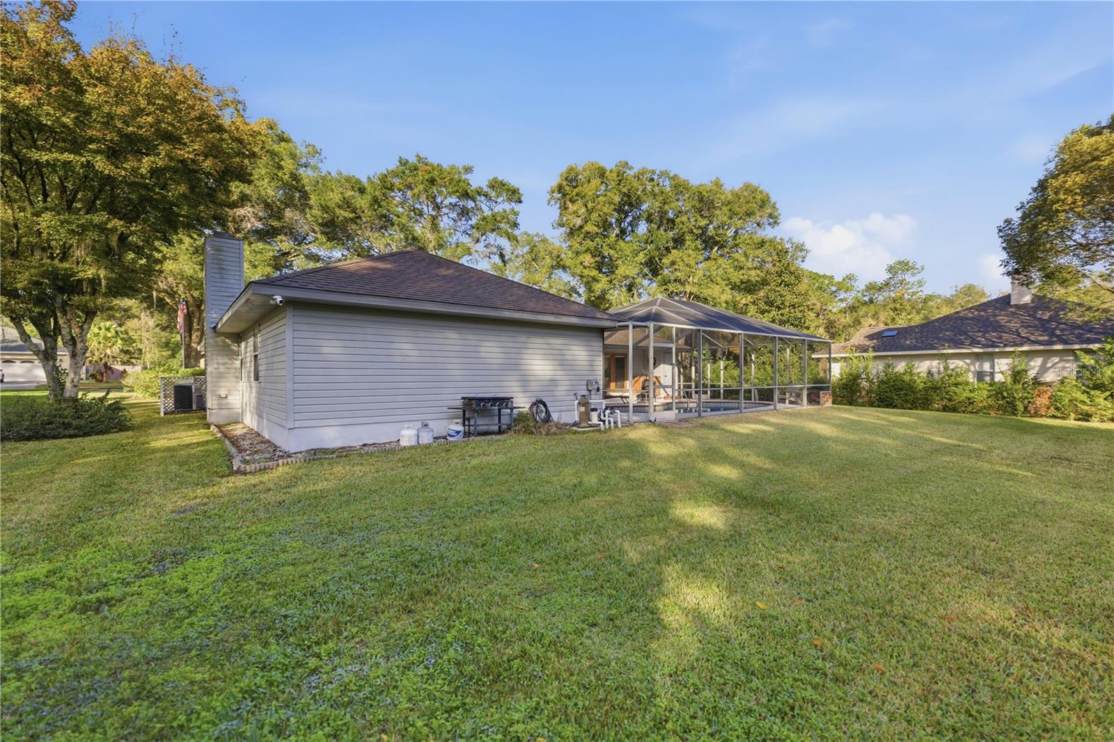 HUNTERS TRACE - Residential