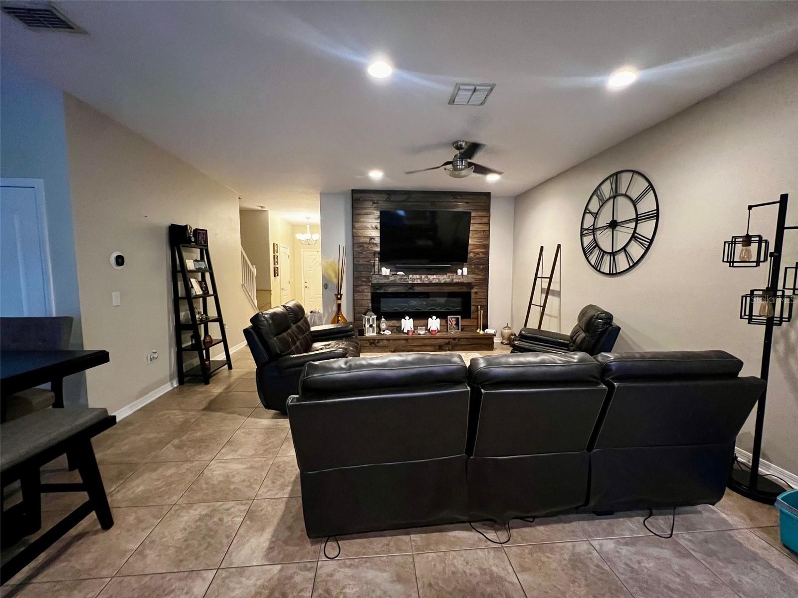 2564 RIVER LANDING DRIVE