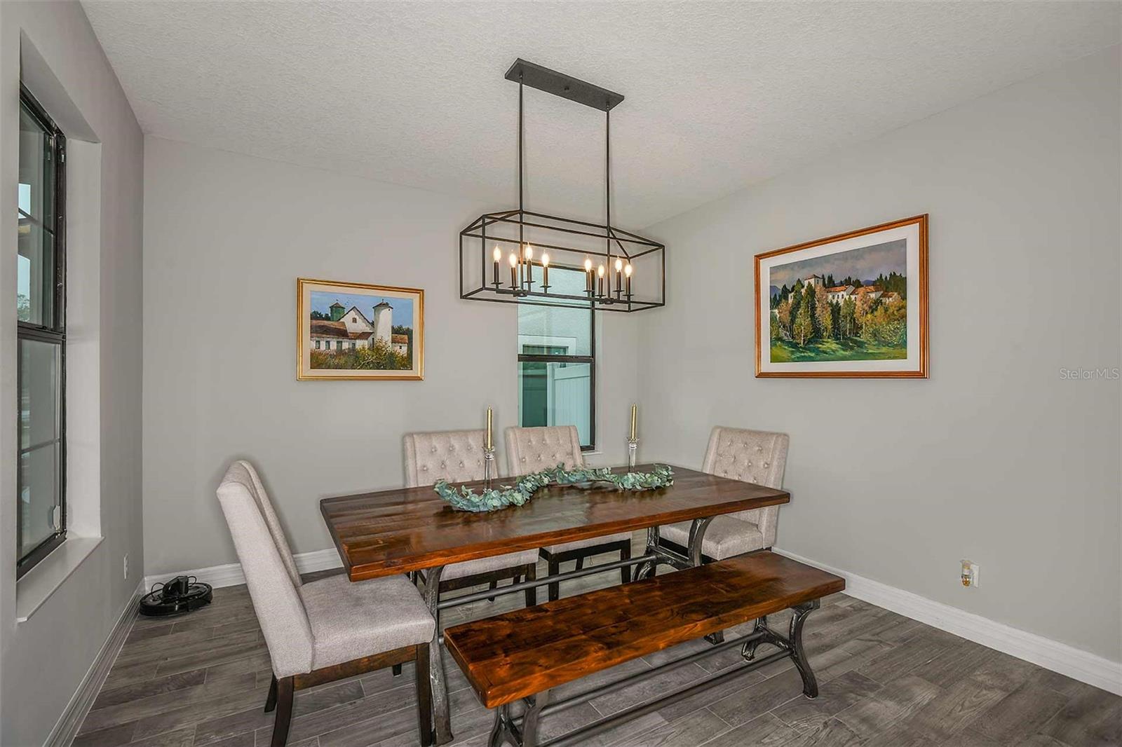 CARROLLWOOD LANDINGS - Residential