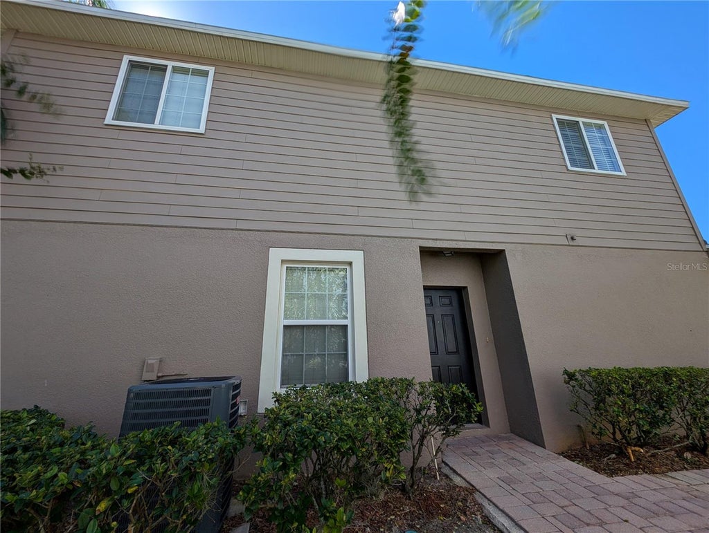 Photo of 2203 Chatham Place Drive, Orlando, FL 32824 (MLS # O6436024)