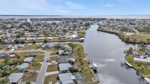 A home in PORT CHARLOTTE