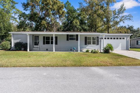 A home in BROOKSVILLE