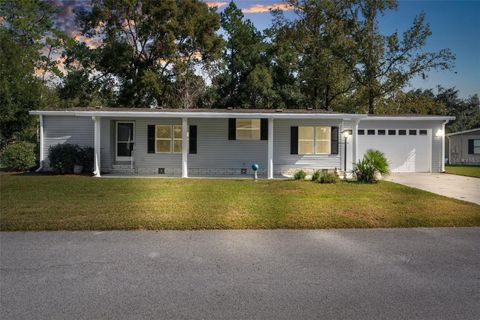 A home in BROOKSVILLE