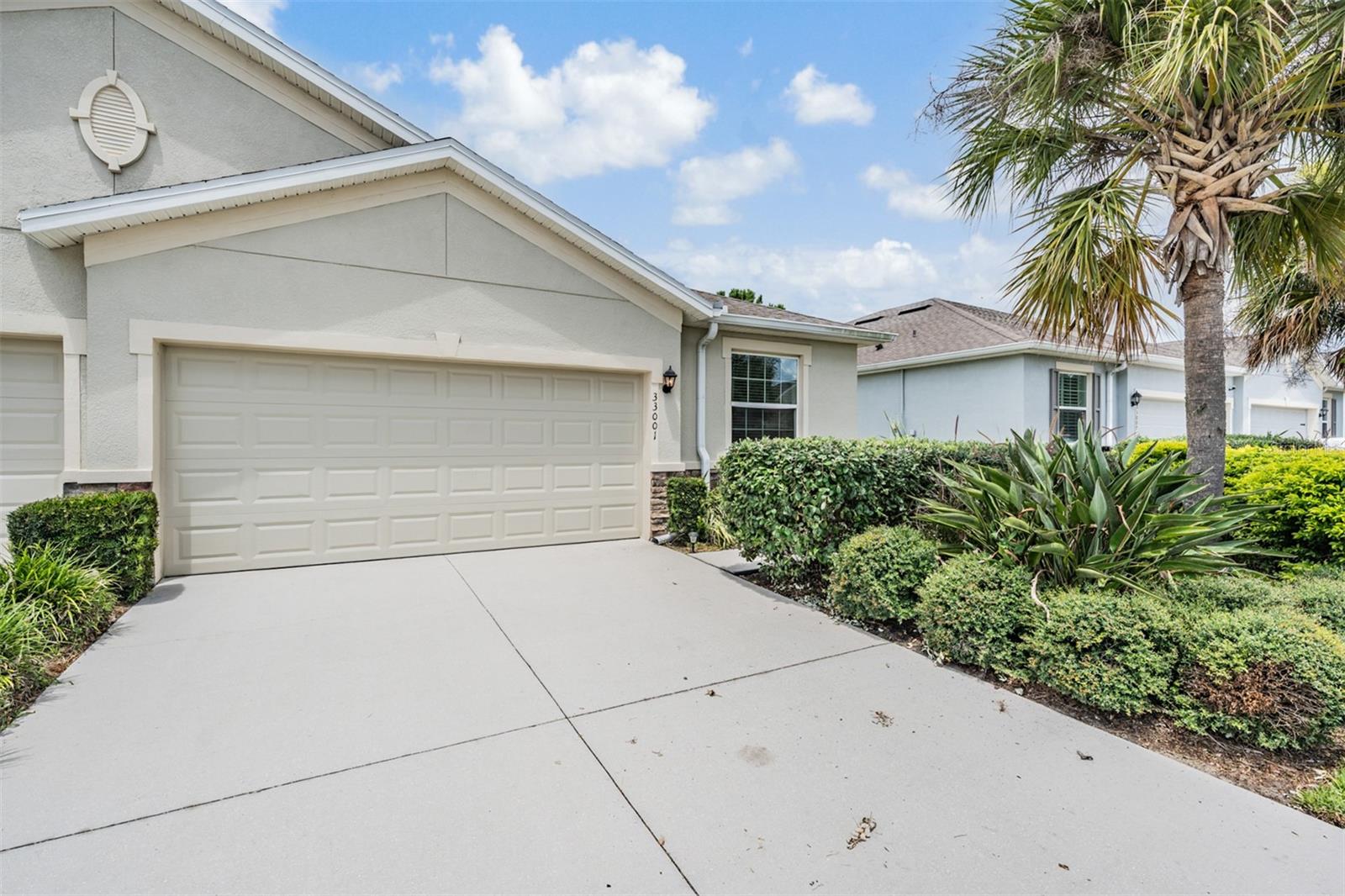 One or more photo (s) has been virtually staged Lifestyle, Location, and Low-Maintenance Living in Windchase Villas at Watergrass
Welcome to the beautiful Siesta floor plan by DR Horton — offering 3 bedrooms or 2 bedrooms plus a flex/den with a walk-in closet. This all-one-level home features a smart, open layout with a private primary suite, tray ceilings, spacious walk-in shower, and generous closet space.
The heart of the home is its open-concept living area, complete with a separate dining room — perfect for entertaining. Step outside to the enclosed screened porch and enjoy serene backyard views of lush landscaping and open pasture, creating your very own Florida retreat.
Living here means more than just a home — it’s a lifestyle. You’re minutes from Starbucks, Chick-fil-A, an upgraded Publix with unique dining options, and just a short drive to the Overpass freeway entrance, The Grove shopping center, Wiregrass Mall, and a variety of restaurants.
Enjoy the perfect blend of comfort, convenience, and community — all with low-maintenance living.