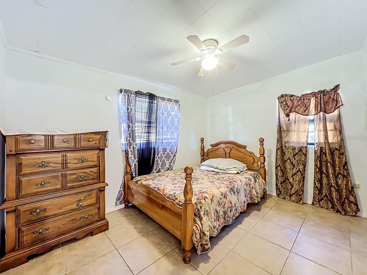 PINE RIDGE ESTS SEC 2 - Residential