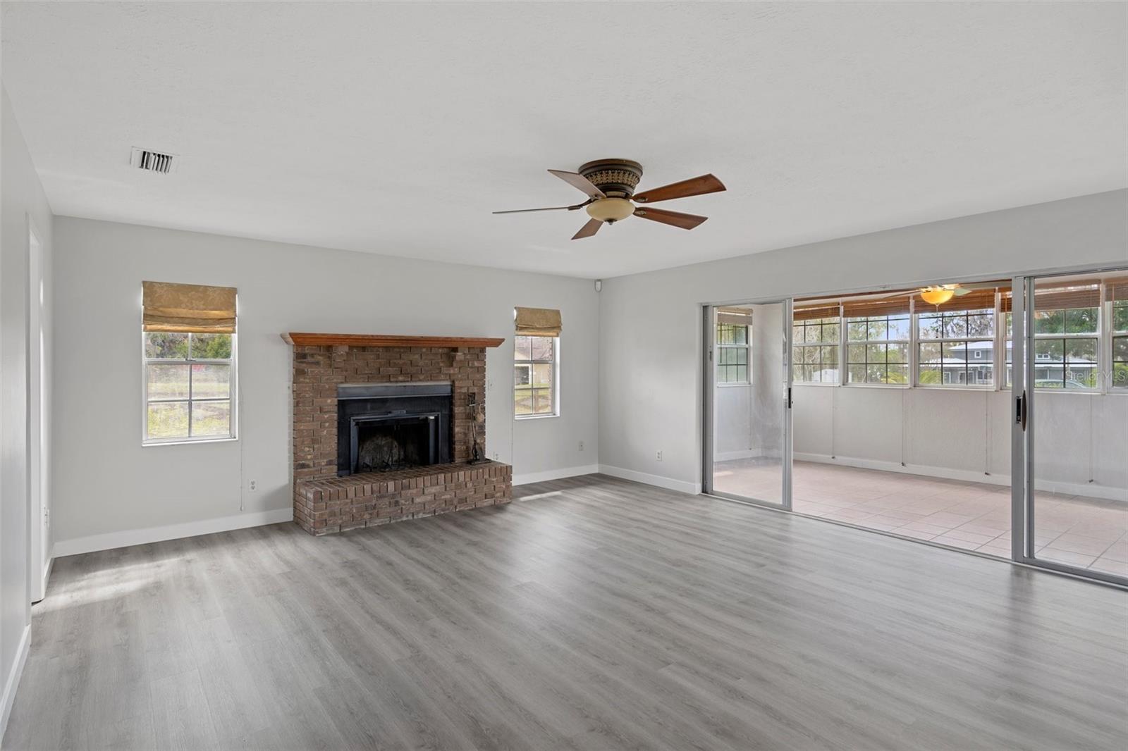 KEYSTONE PARK COLONY SUB - Residential Lease