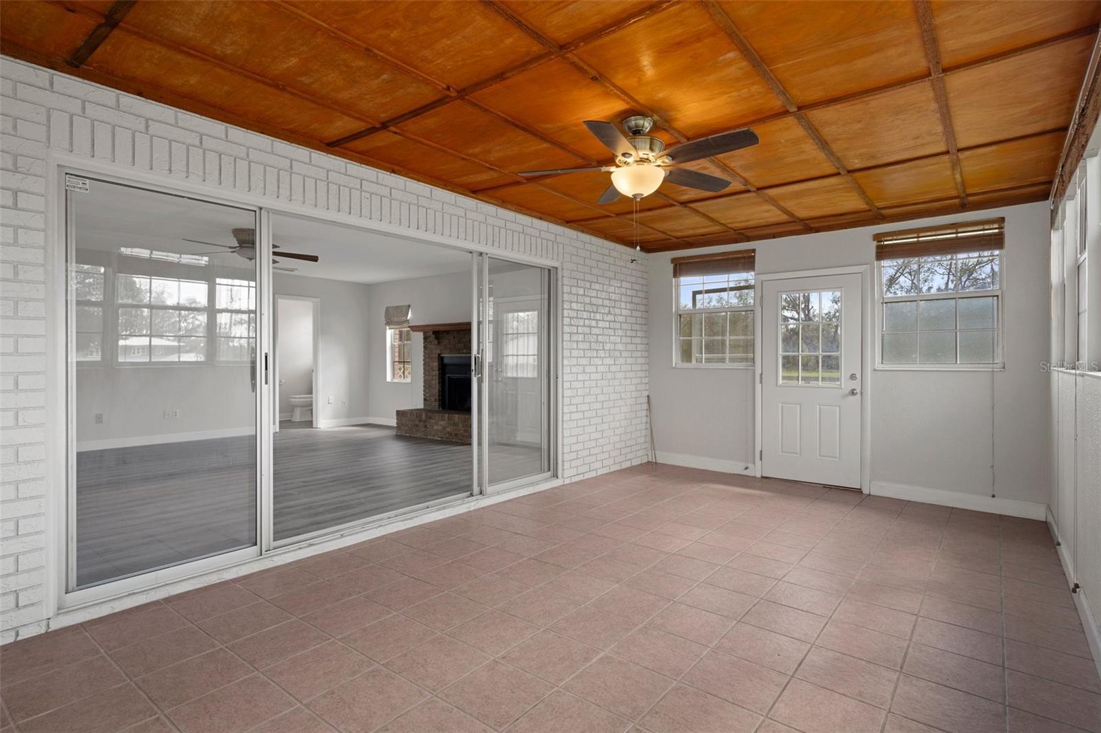 KEYSTONE PARK COLONY SUB - Residential Lease