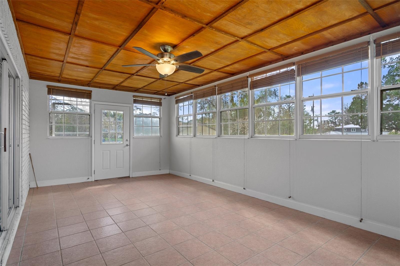 KEYSTONE PARK COLONY SUB - Residential Lease