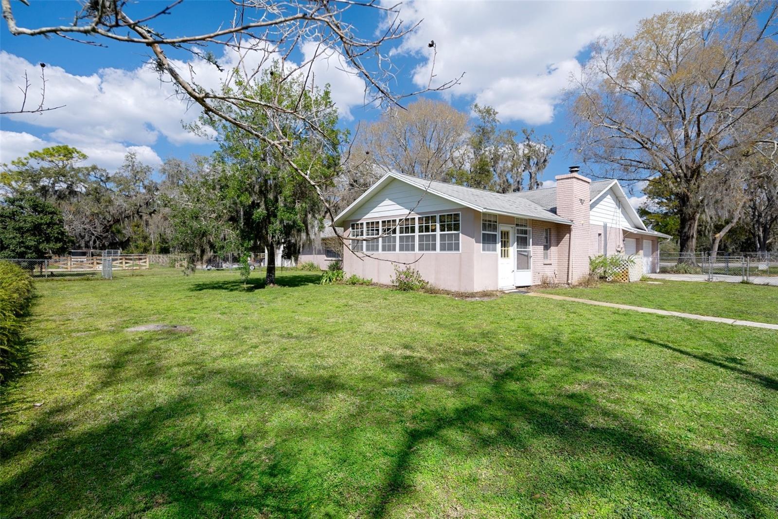 KEYSTONE PARK COLONY SUB - Residential Lease
