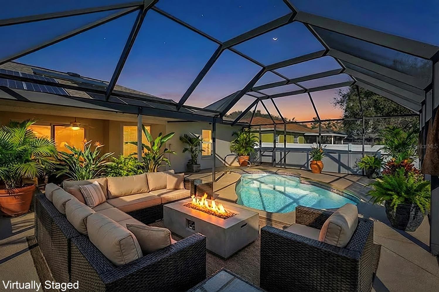 317 CARRIAGE CROSSING CIRCLE