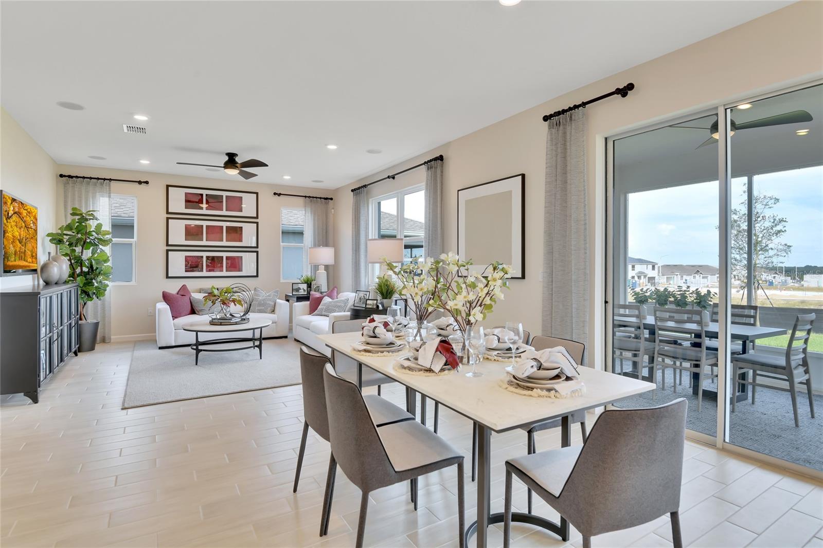 SEASONS AT MAGNOLIA POINTE - Residential