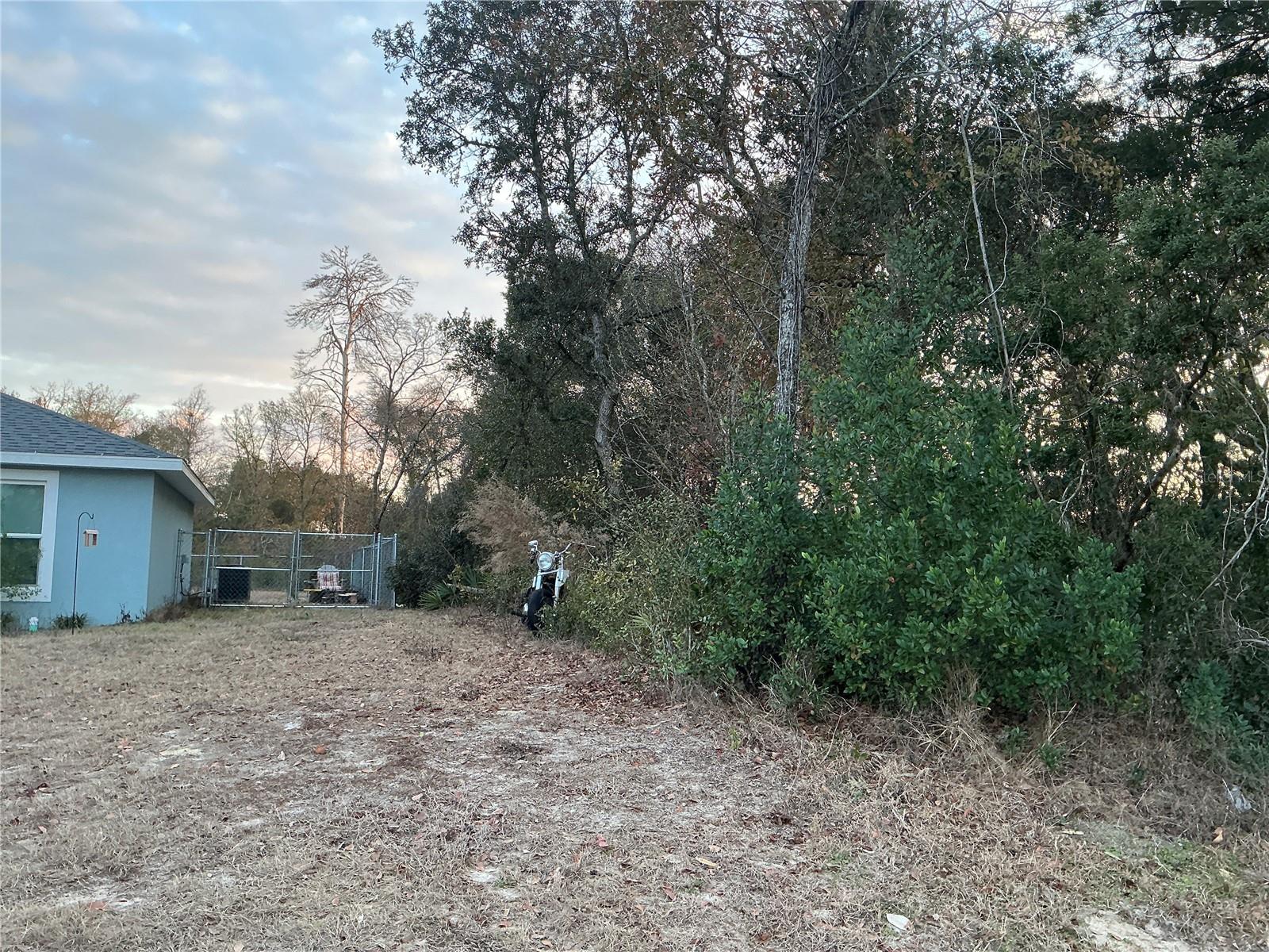 MARION OAKS 01 - Land