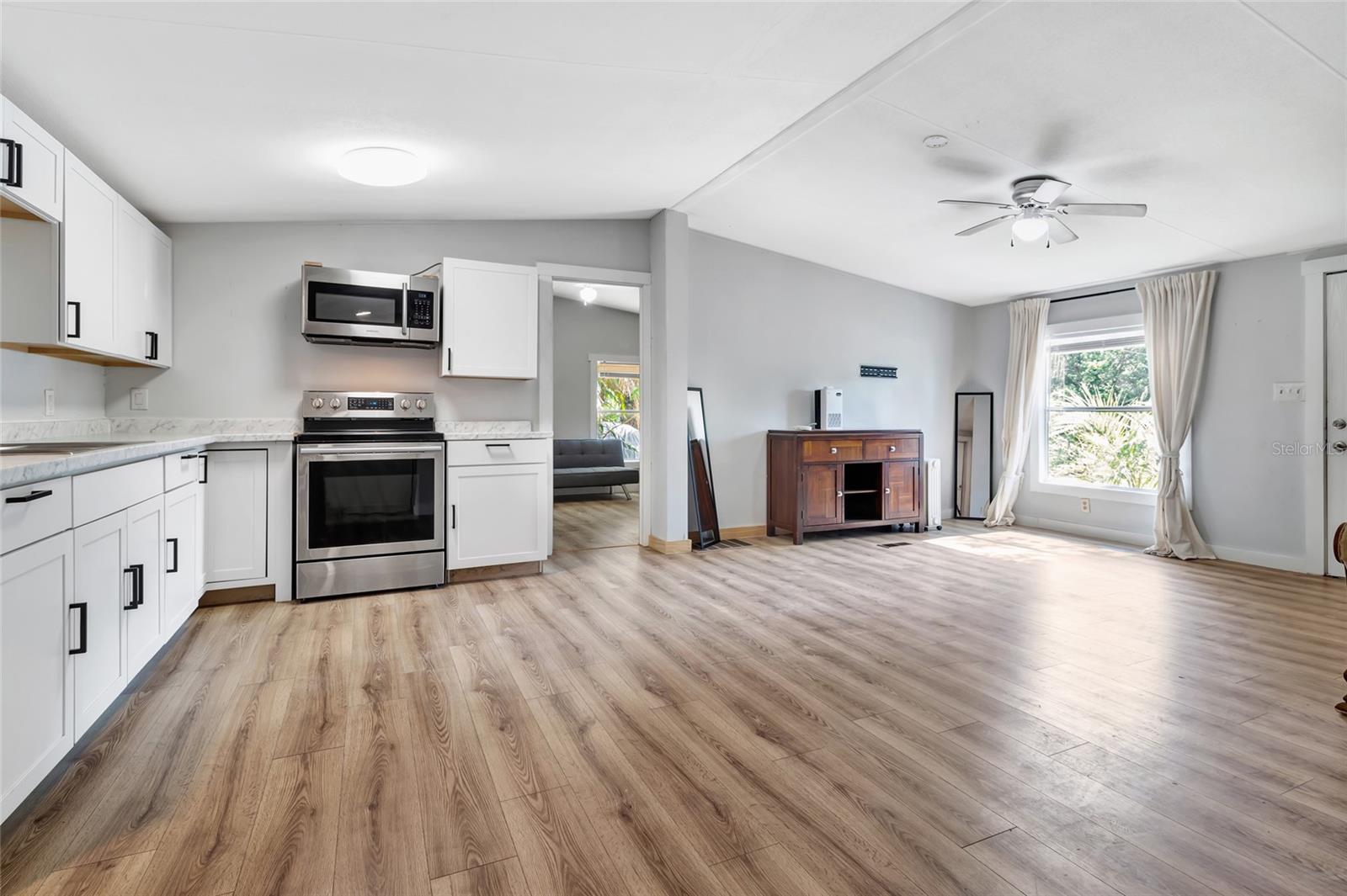 LITTLE LAKE WEIR SUB FIRST ADD - Residential