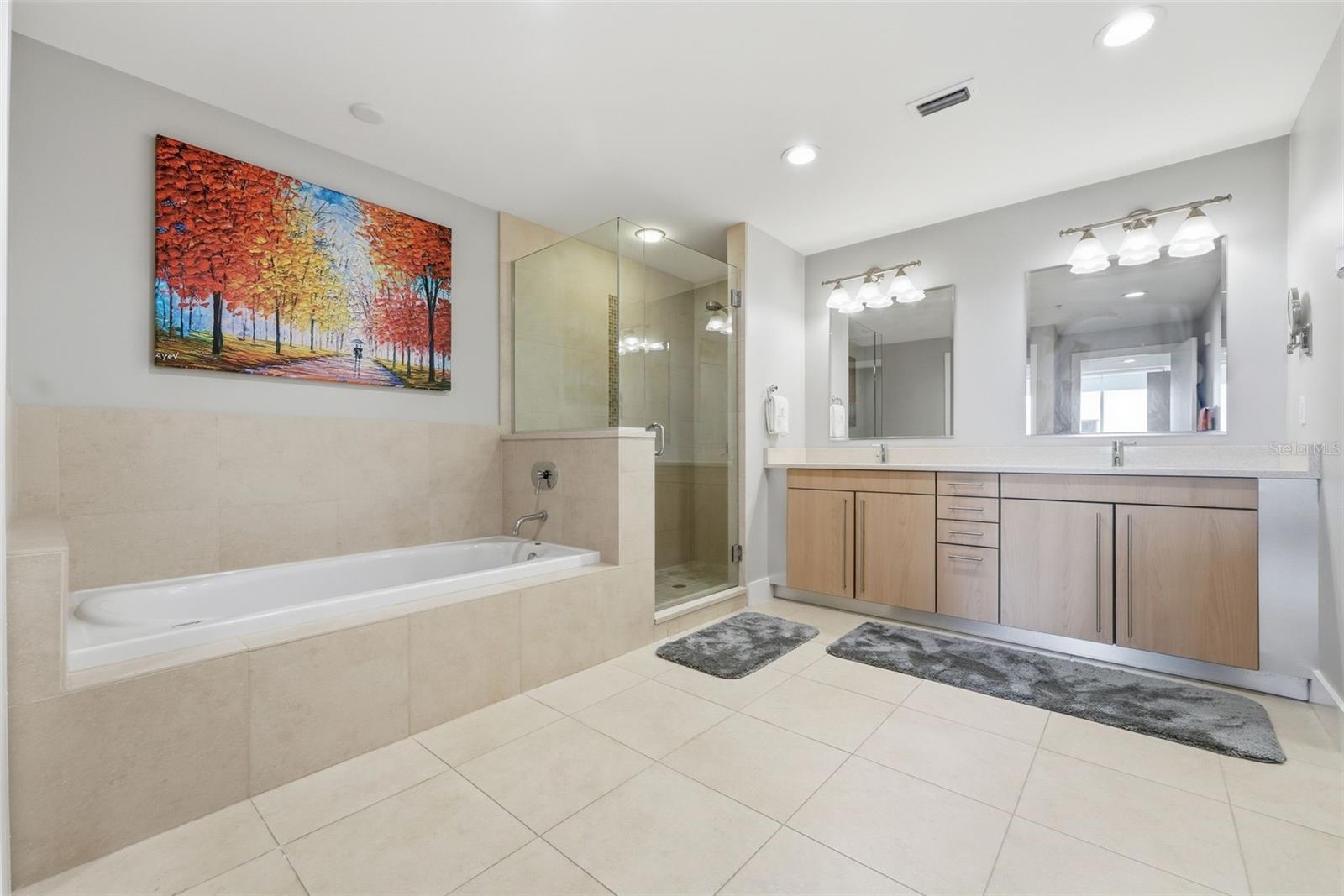 STAR TOWER CONDO - Residential