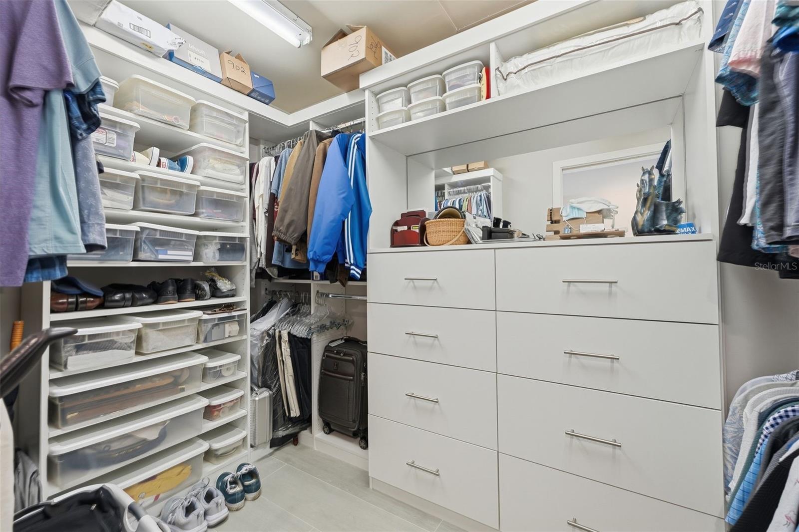 STAR TOWER CONDO - Residential