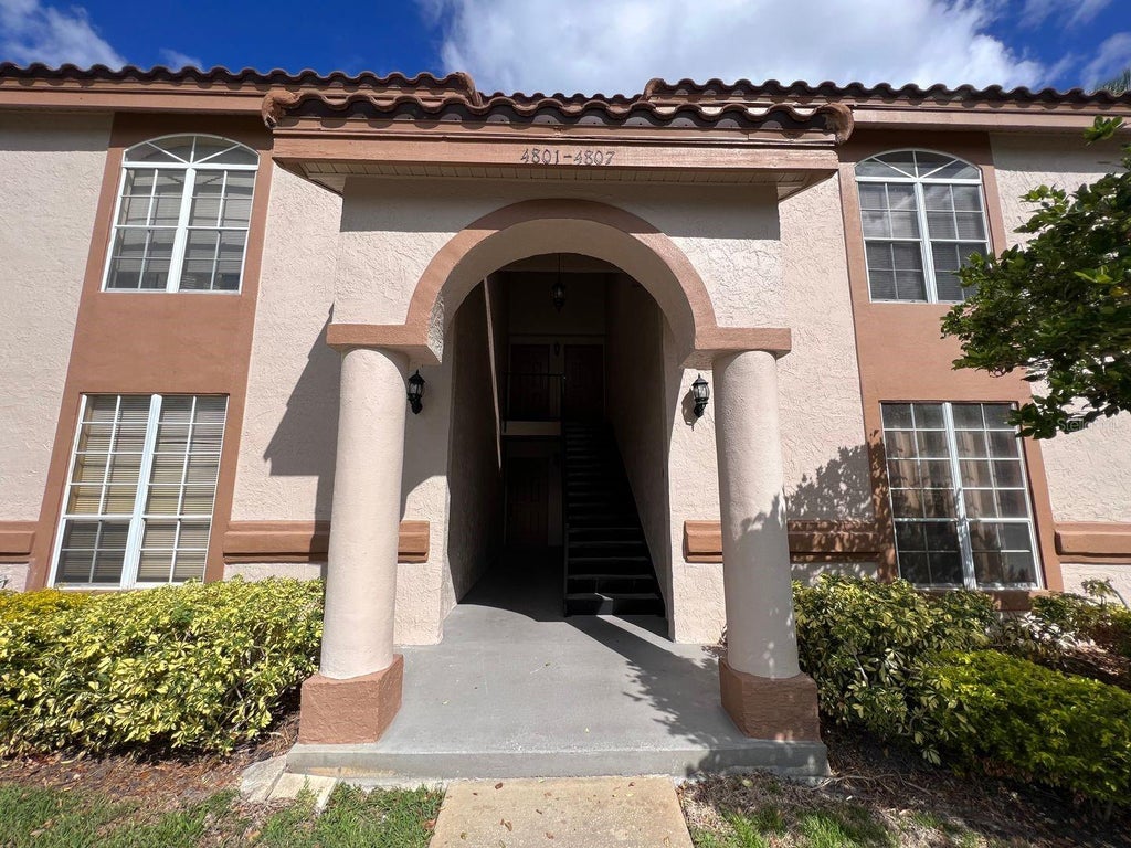 Photo of 4803 Normandy Place #201, Orlando, FL 32811 (MLS # O6429485)