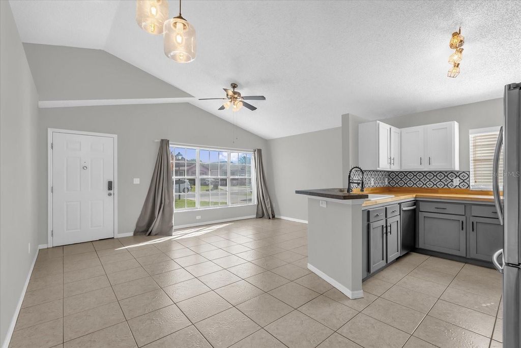 Photo of 1456 Brookebridge Drive, Orlando, FL 32825 (MLS # O6404831)