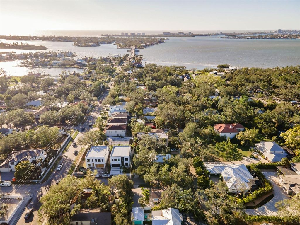 Photo of 1704 Wisconsin Lane, Sarasota, FL 34239 (MLS # A4683524)