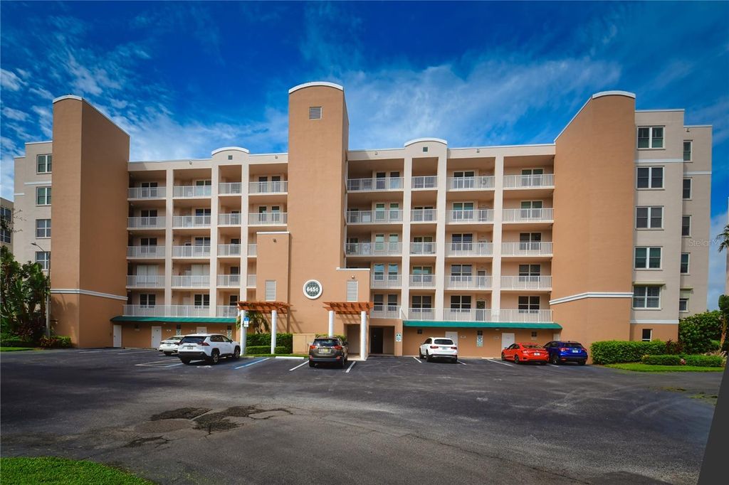 Photo of 6450 Shoreline Drive #9405, St Petersburg, FL 33708 (MLS # TB8434774)