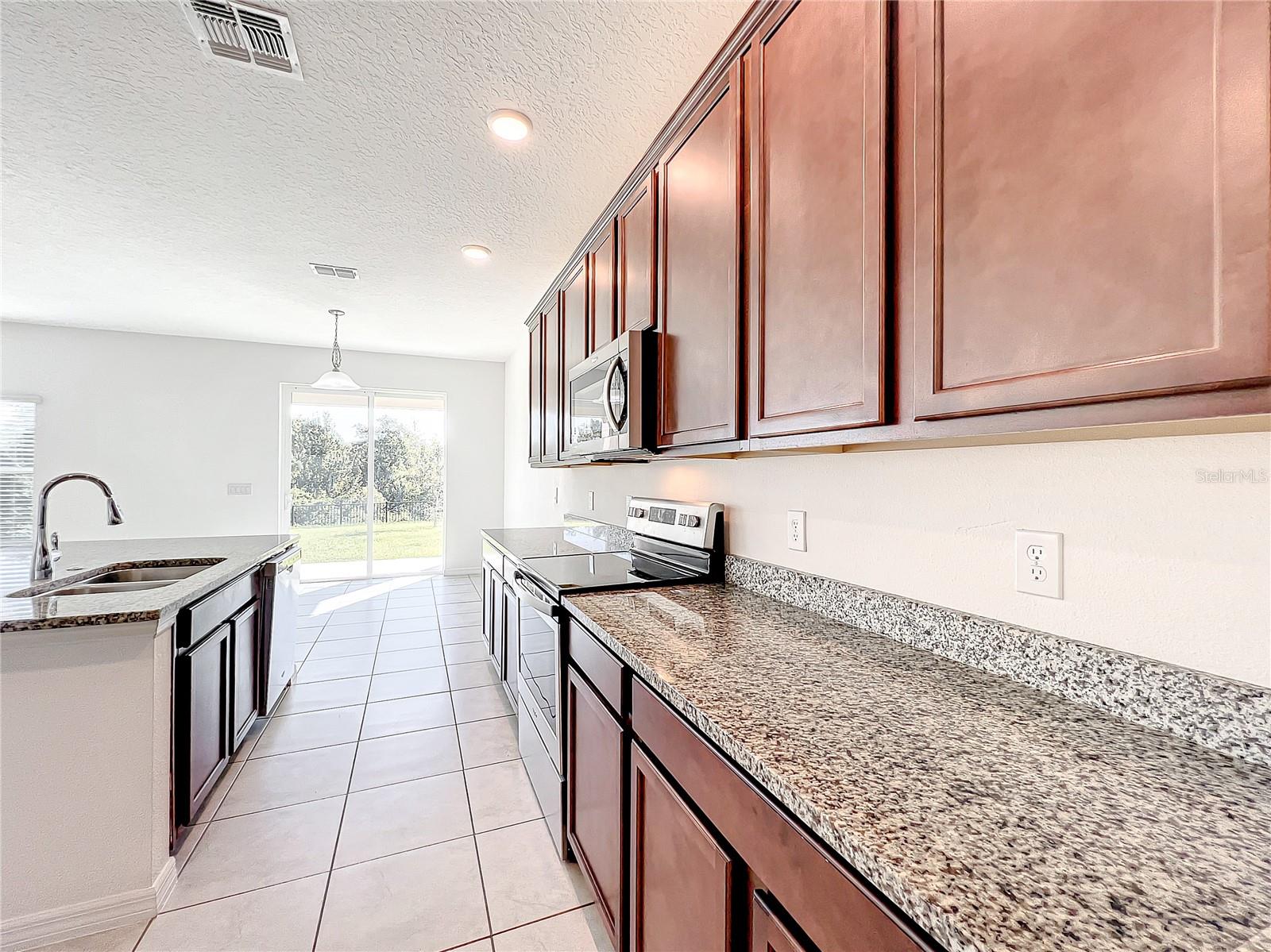 OAKLAND TRLS PH 1 - Residential