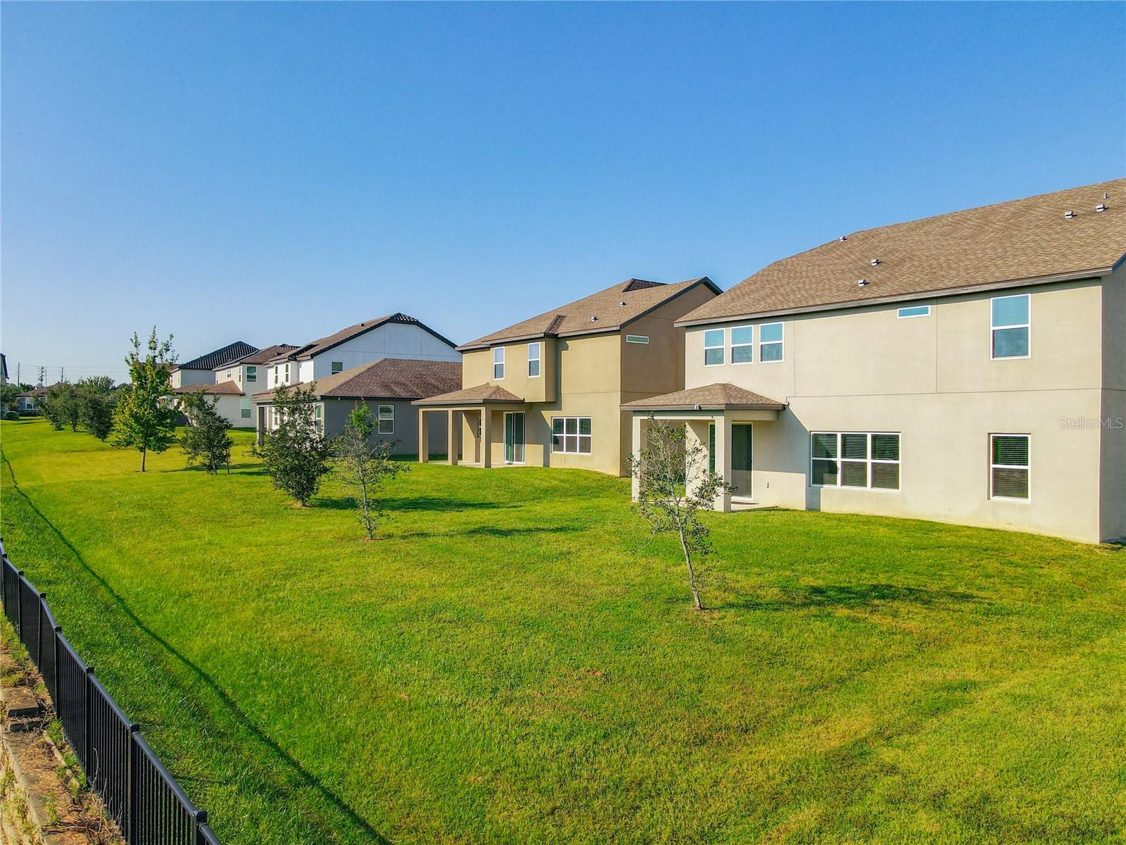 OAKLAND TRLS PH 1 - Residential