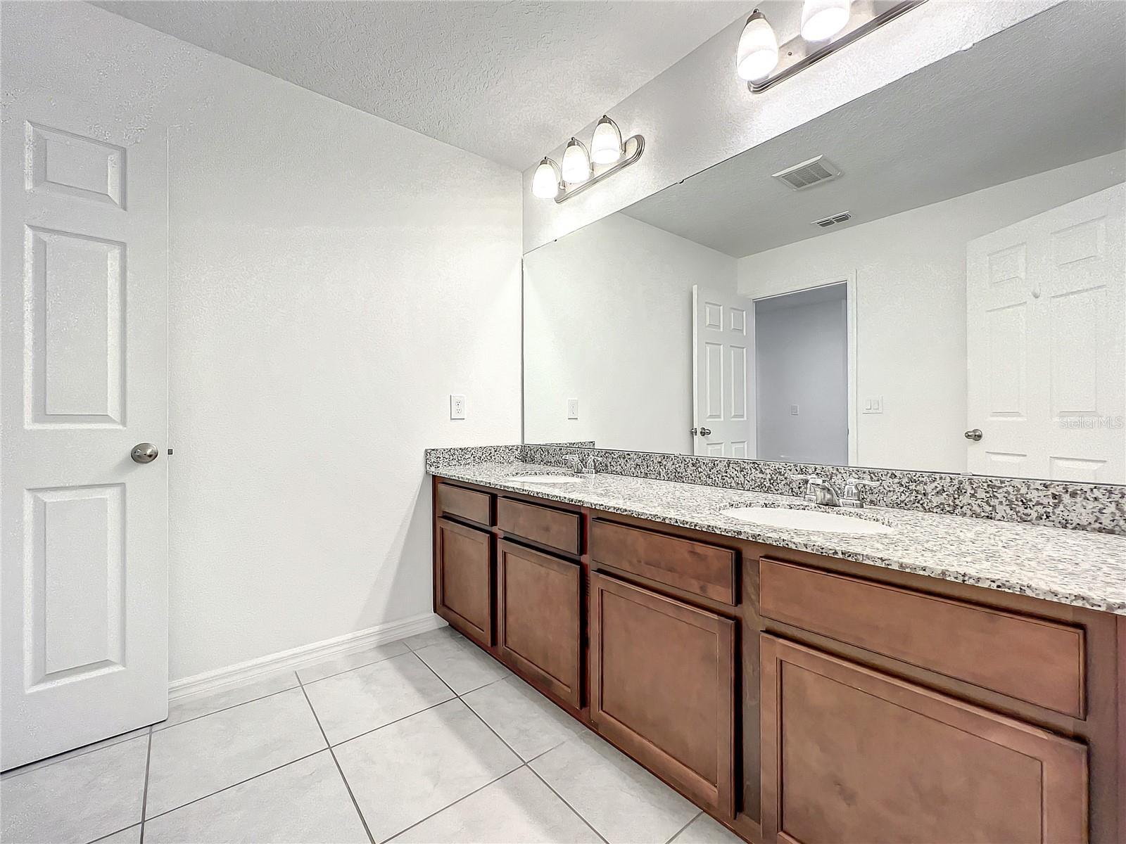 OAKLAND TRLS PH 1 - Residential